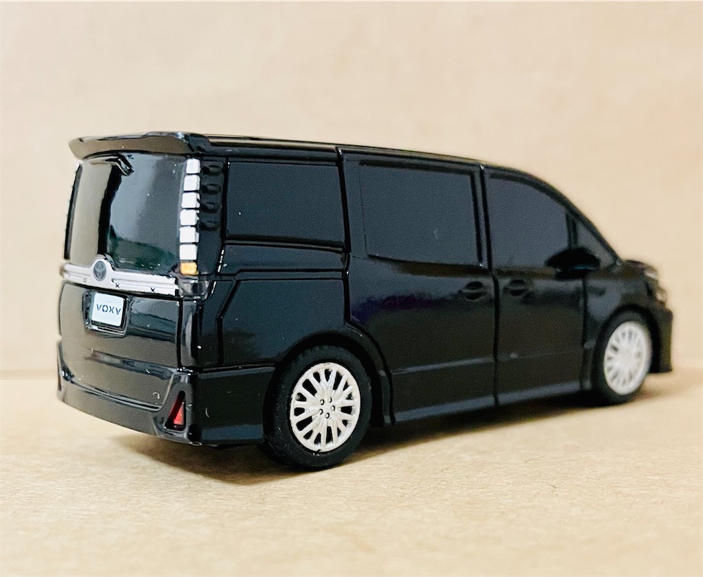 BREAK VEHICLE TOY TOYOTA VOXY - usunonooのブログ@トミカ倉庫