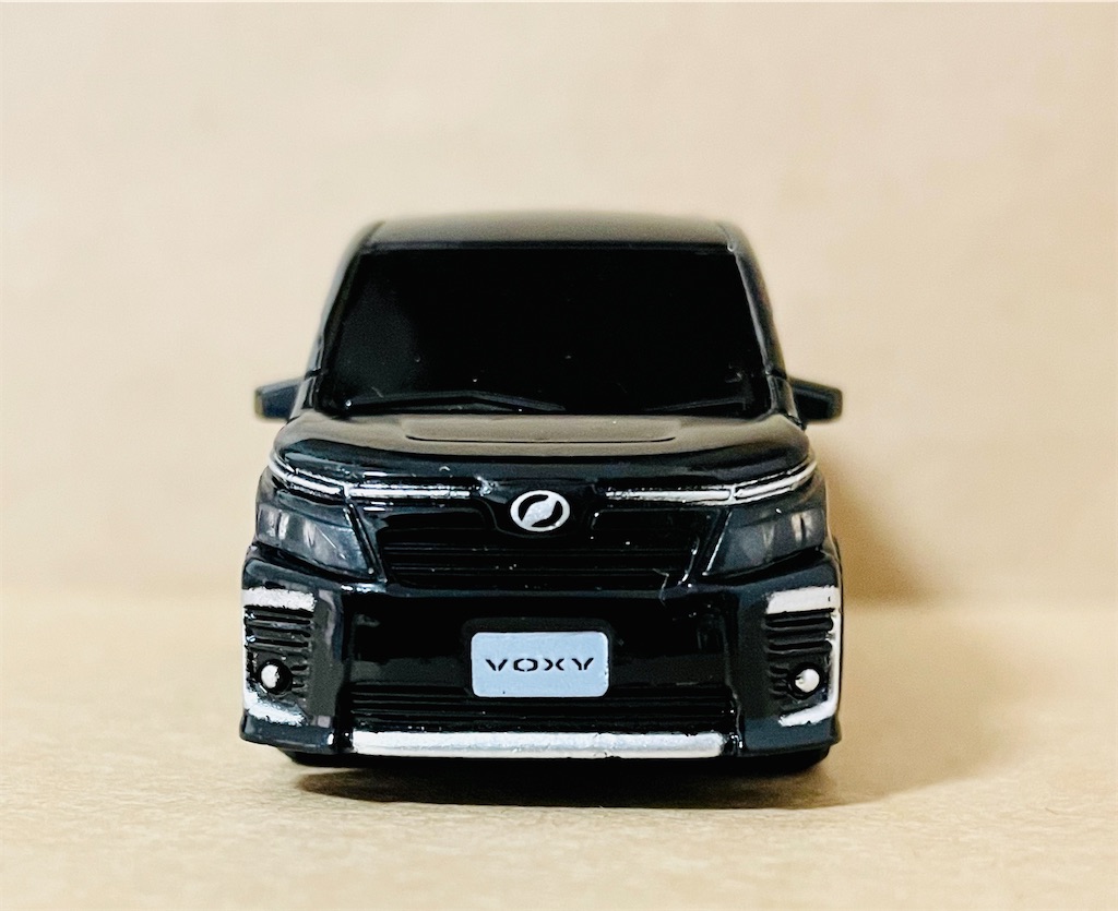 BREAK VEHICLE TOY TOYOTA VOXY - usunonooのブログ@トミカ倉庫