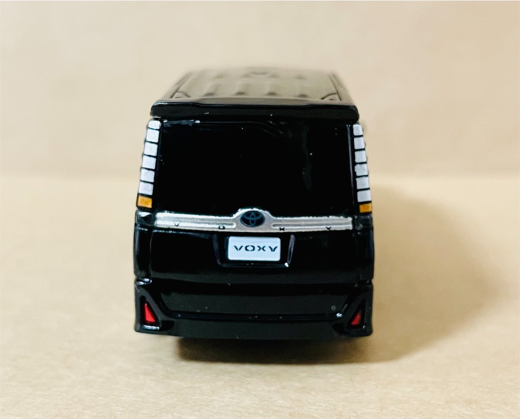 BREAK VEHICLE TOY TOYOTA VOXY - usunonooのブログ@トミカ倉庫
