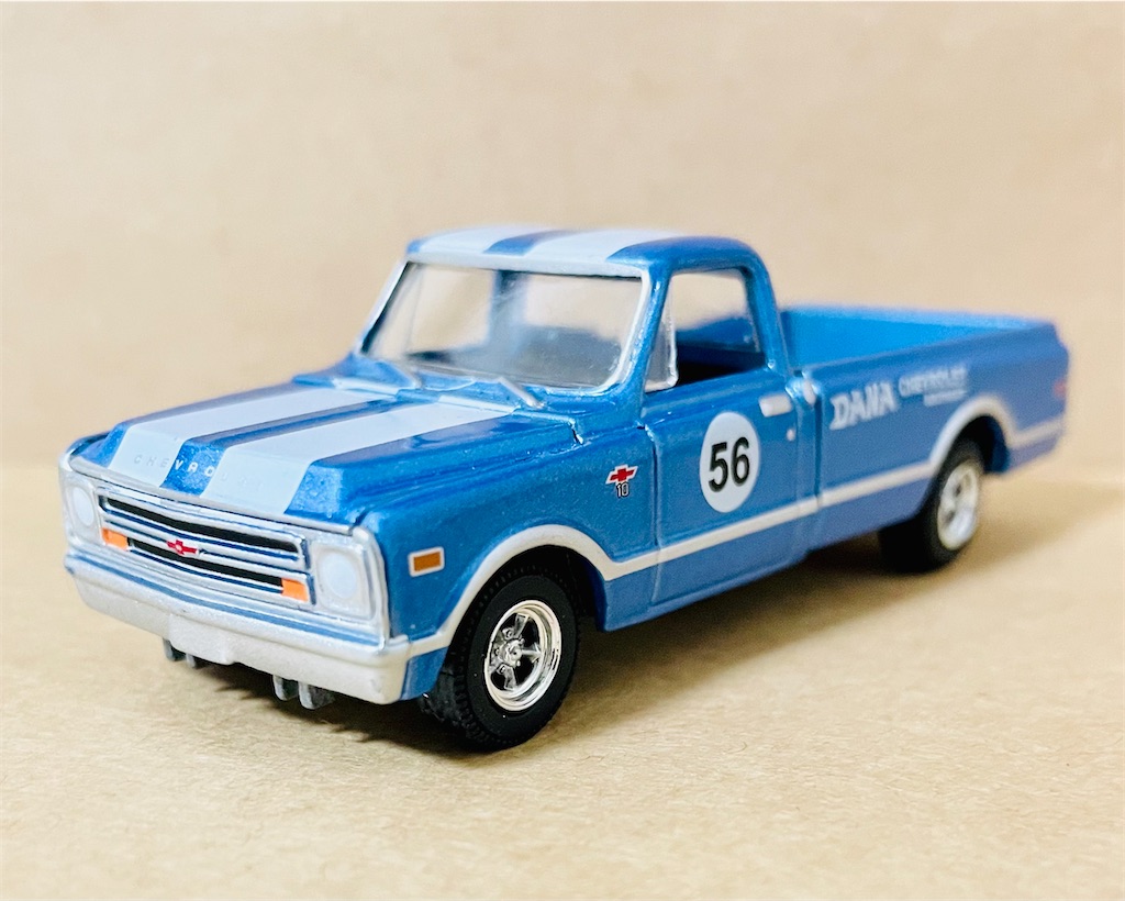 GREENLIGHT 1/64 1968 Chevrolet C10 - usunonooのブログ@トミカ倉庫