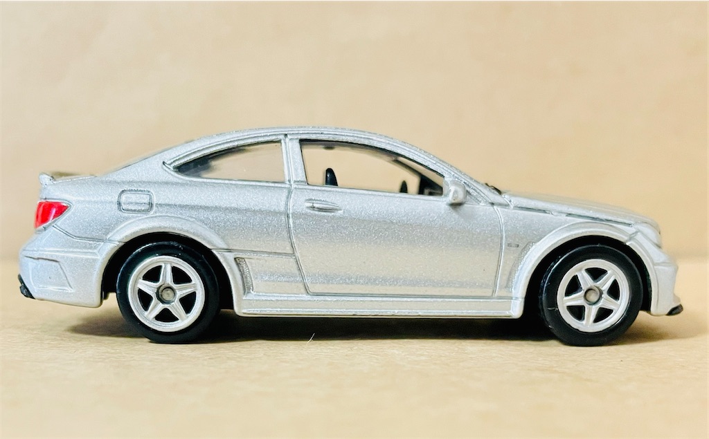 WELLY Mercedes-Benz C63 AMG COUPE - usunonooのブログ@トミカ倉庫