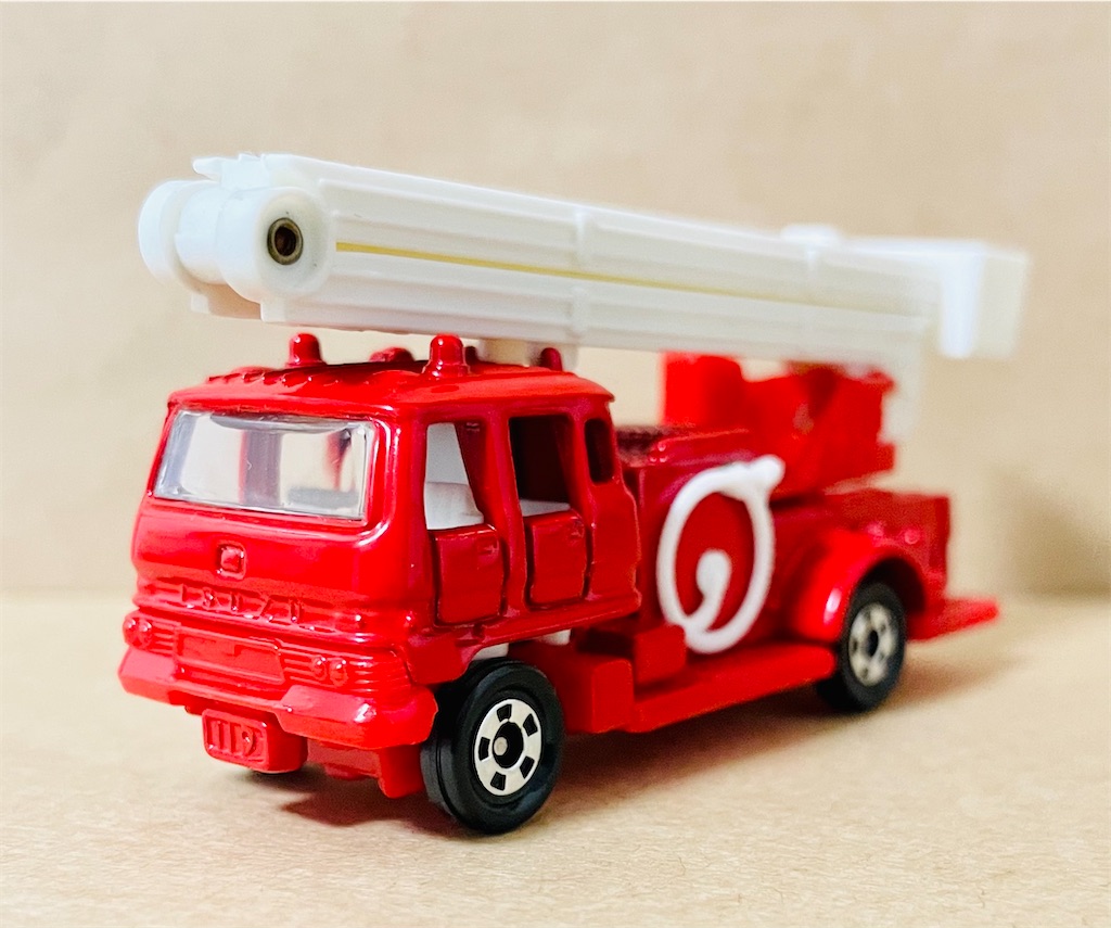 TOMICA ISUZU SNORKEL FIRE TRUCK - usunonooのブログ@トミカ倉庫