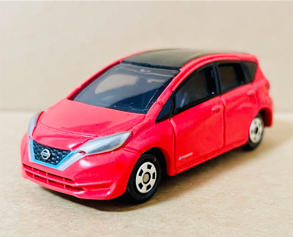 TOMICA NISSAN NOTE トミカ標識セット 第三弾 - usunonooのブログ