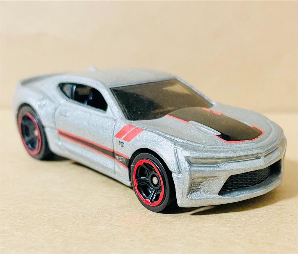 HOTWHEELS CHEVROLET 2016 CAMARO SS - usunonooのブログ@トミカ倉庫