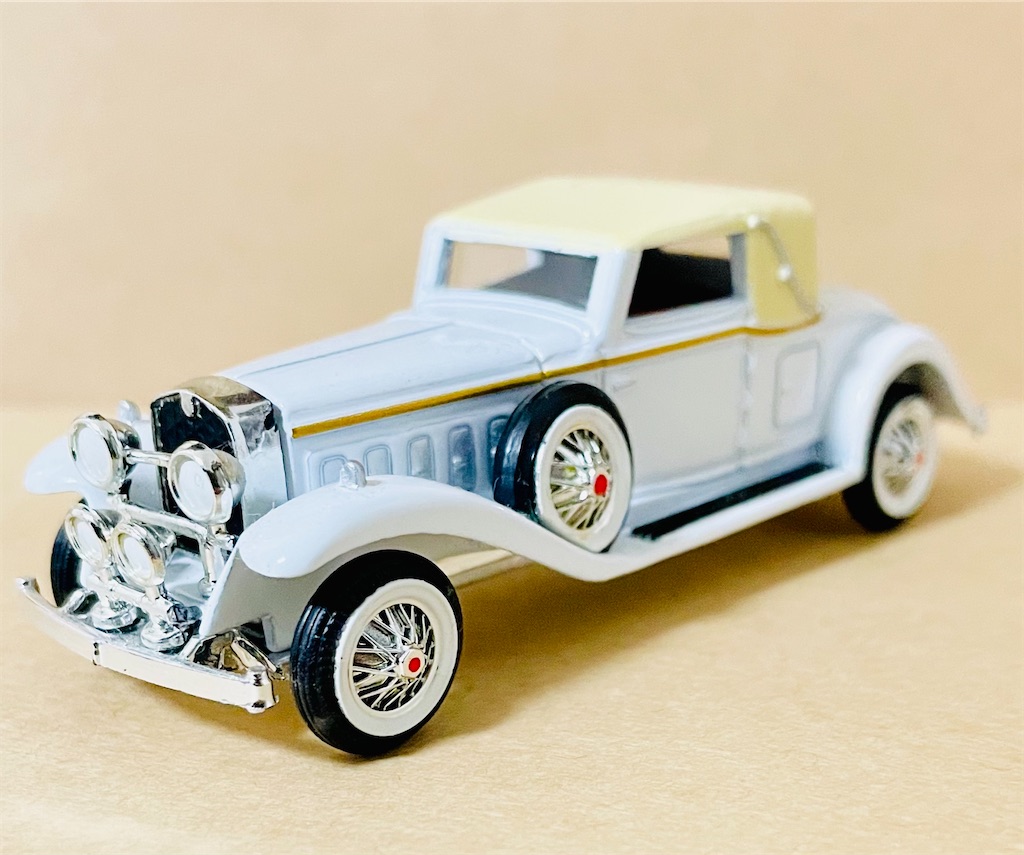 キャディラック 1/18 キャディラック CADILLAC V16 1930（Amazon