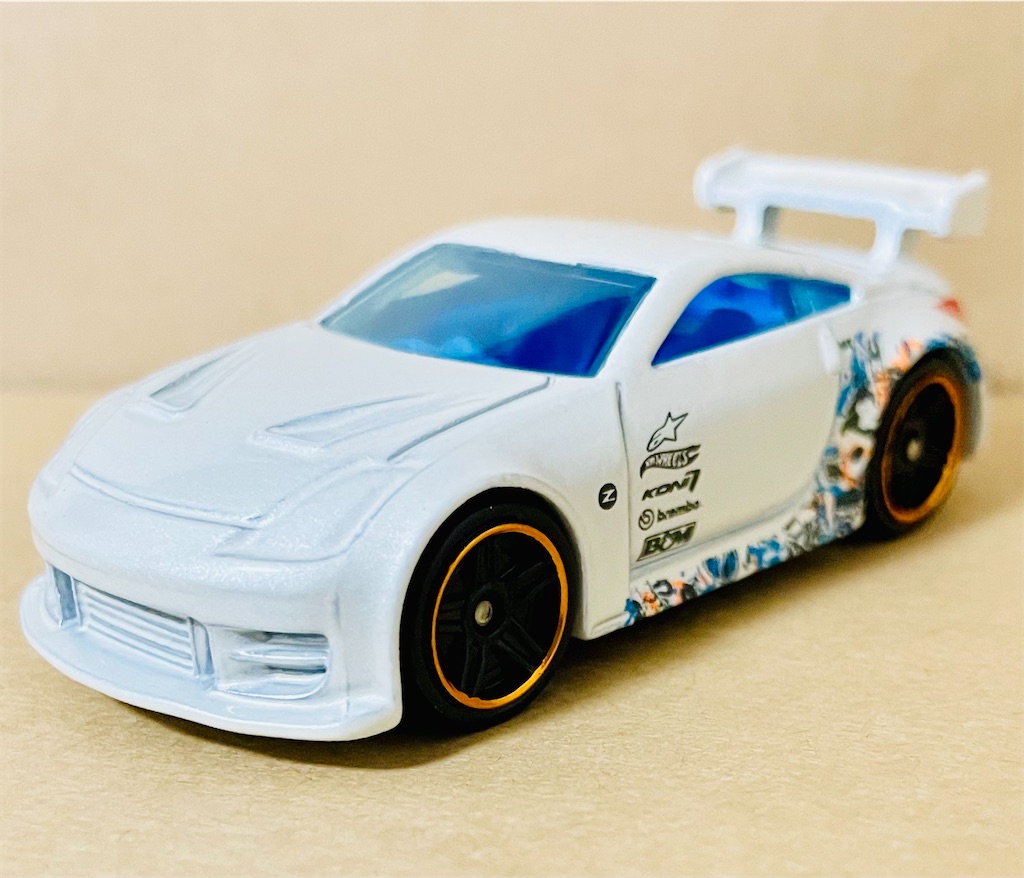 Nissan 350Z ミニカー ホワイト Nissan 350Z ホワイト 1/18スケール