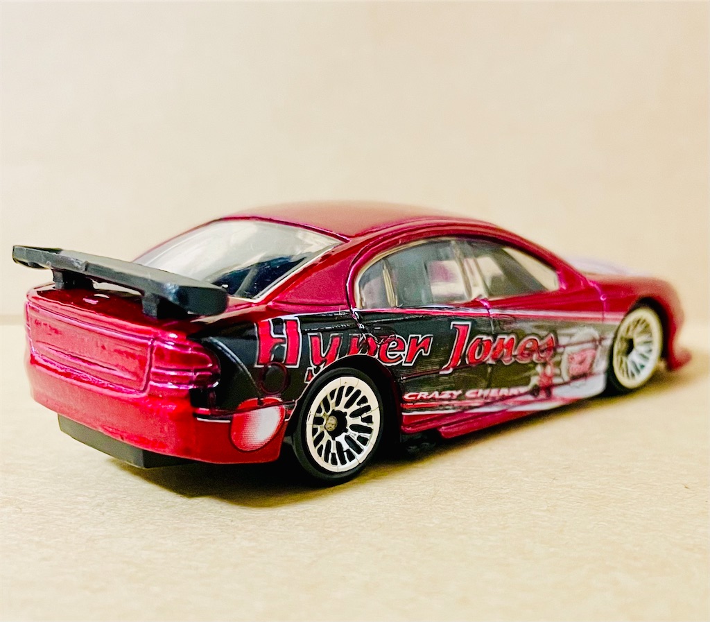 激レア HOTWHEELS HOLDEN ホールデンコモドア　オーストラリア レビュー マッチボックス ホールデン VF コモドア SSV : ミニカー沼