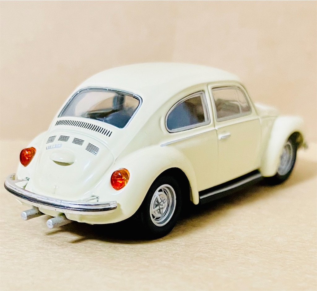 京商　1/64　フォルクスワーゲン Volkswagen Beetle 1303 s-l1200.jpg