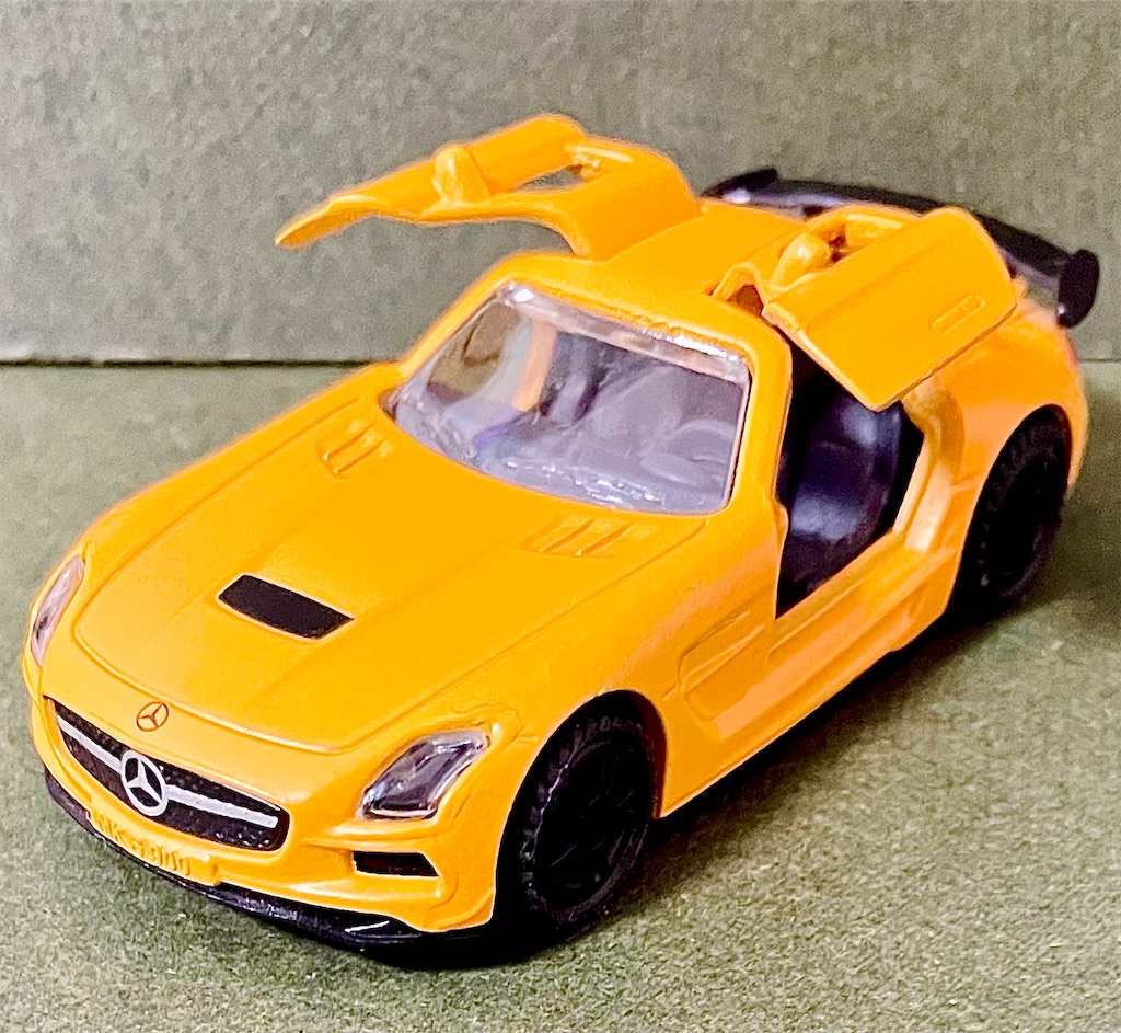 siku Mercedes-Benz SLS AMG Black Series - usunonooのブログ@トミカ倉庫