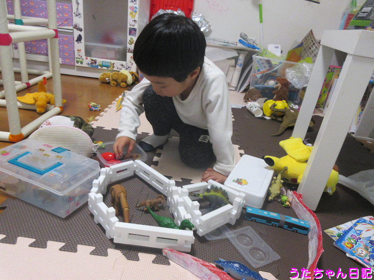 f:id:utachan0831:20200412211606j:plain f:id:utachan0831:20200412211606j:plain