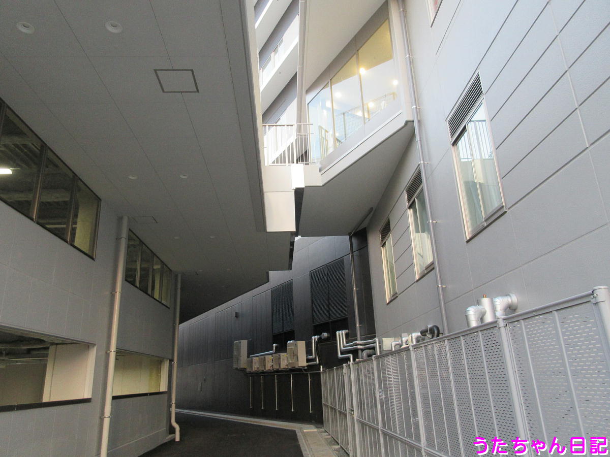 f:id:utachan0831:20200417001226j:plain f:id:utachan0831:20200417001226j:plain