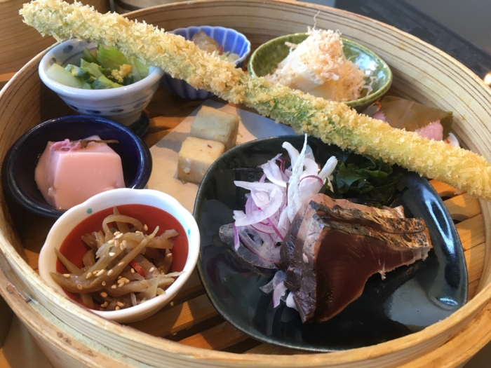 上野 やさい家めい で贅沢豪華な御膳ランチ Try Something New