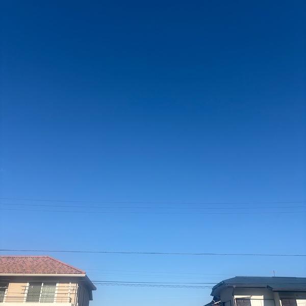 雲ひとつない空