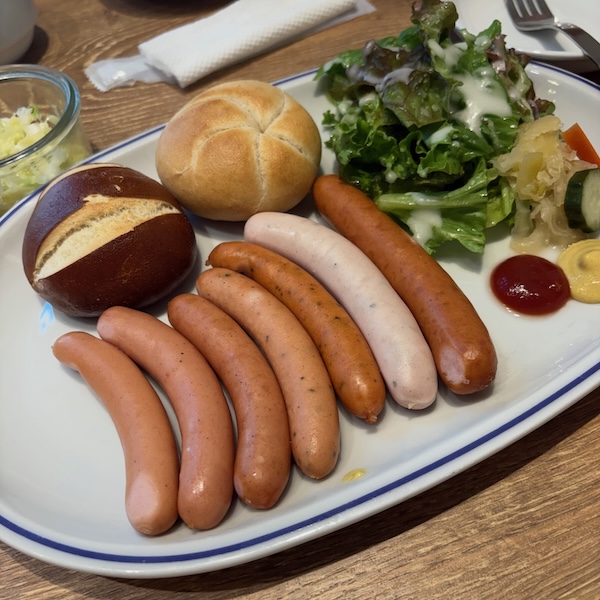 ソーセージ盛り合わせ