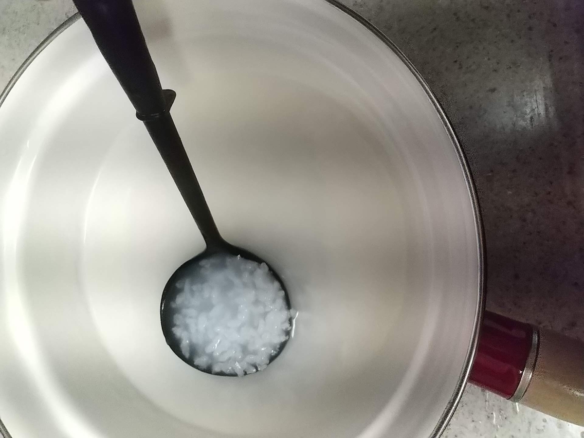 少量をブレンダーする時の容器 少ない野菜を離乳食ペーストにするなら ブレンダーの容器をコップに 笑 知育プット