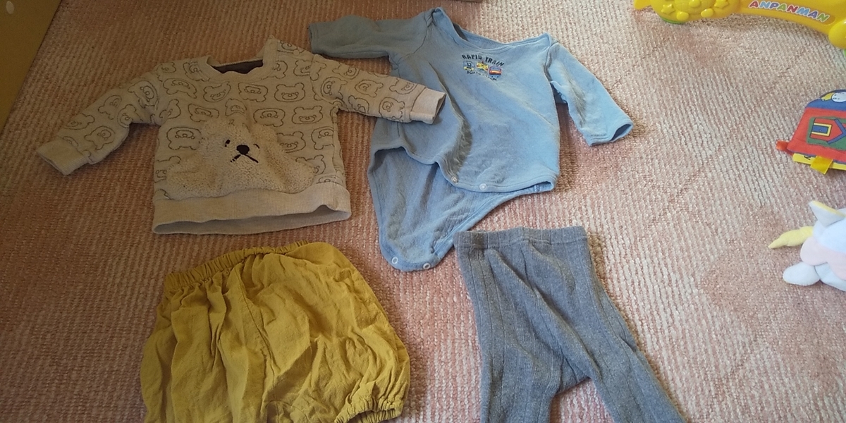生後7ヶ月の男の子の赤ちゃんの服装 春 気温度前後 保育士うたのブログ