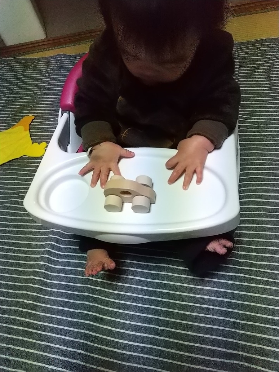 赤ちゃんのお座りが前のめり 自然に座れるようになるけど 練習するのもあり 知育プット