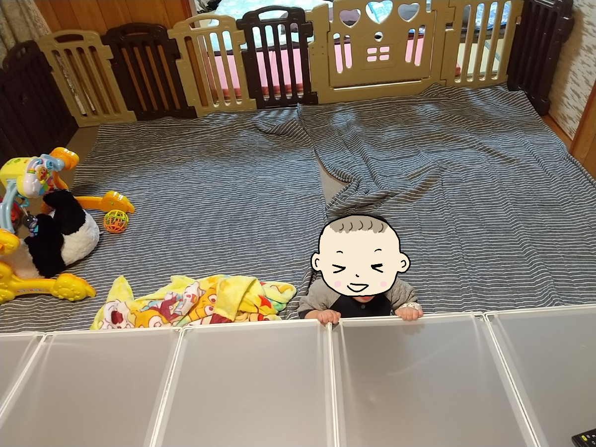 ベビーサークルが倒れる対策 部屋の角に合わせてベビーサークルを曲げる 知育プット ベビーサークルが倒れる対策 部屋の角に合わせてベビーサークルを曲げる 知育プット