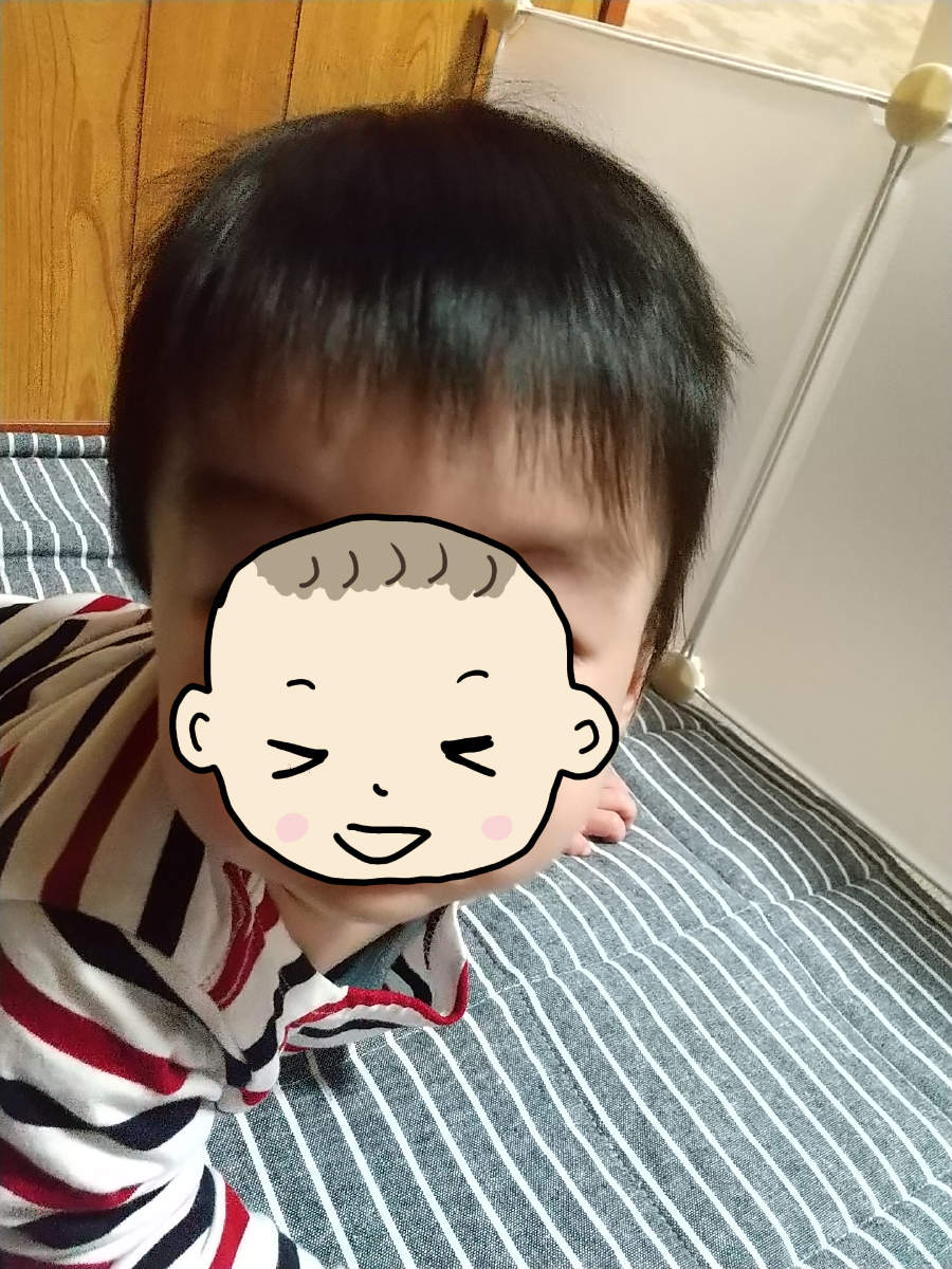 赤ちゃんの髪の毛はいつから切る 生後4ヶ月 毛玉ができて切りました 本格的には生後8ヶ月から 保育士うたのサイト