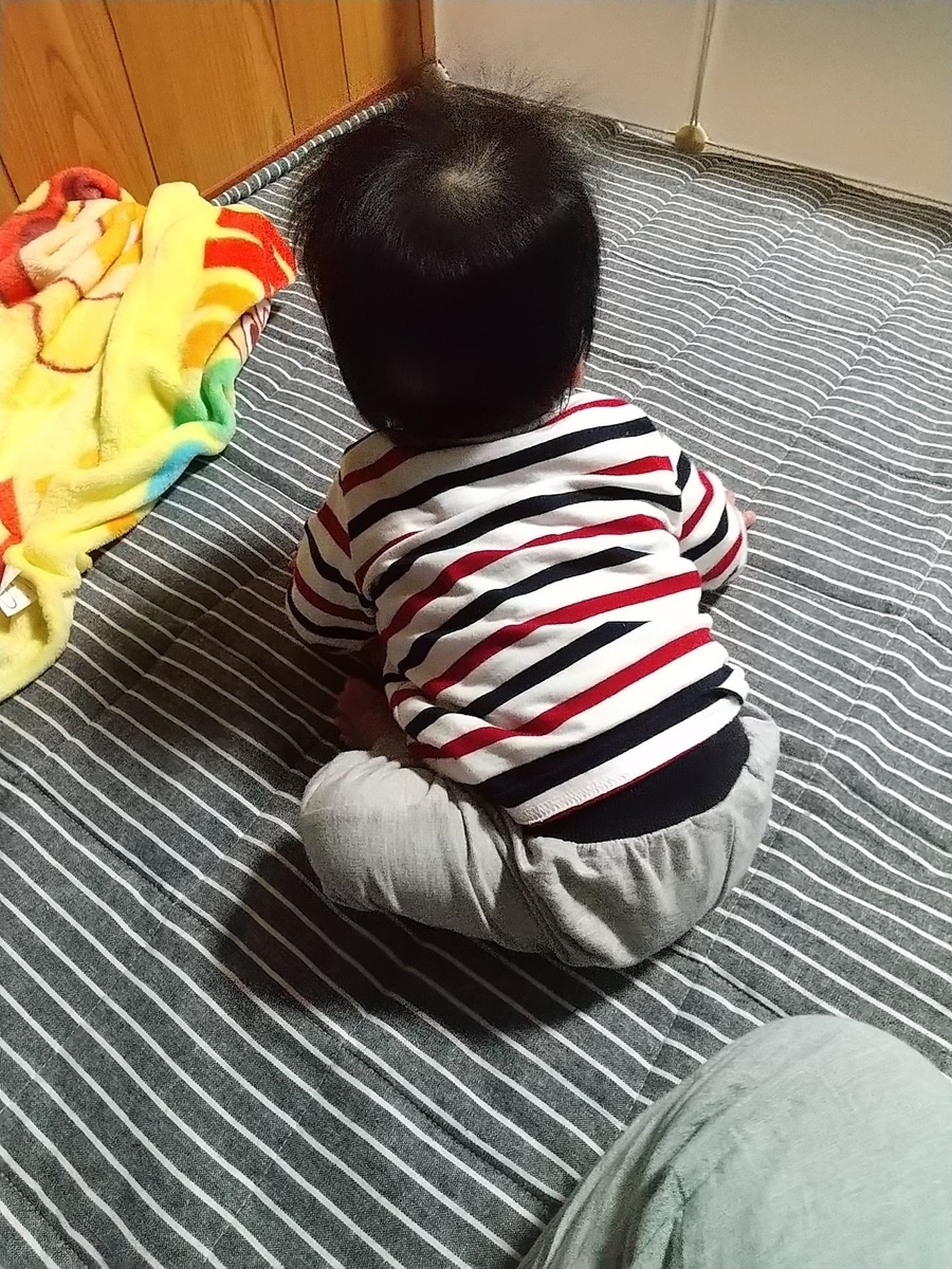 おくるみを嫌がる赤ちゃんの寝かしつけ 新生児がおくるみすると暴れるー 保育士うたのサイト