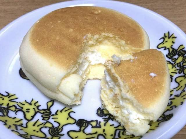 チーズ蒸しケーキサンド2