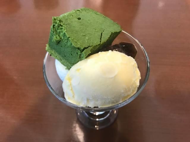 f:id:uwano-sora:20200928140550j:plain 抹茶とあずきのミニサンデー