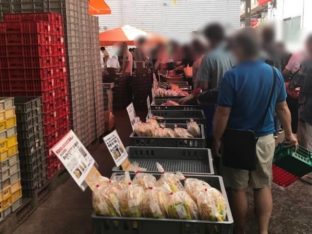 横浜丸紀製麺工場の直売会の様子3