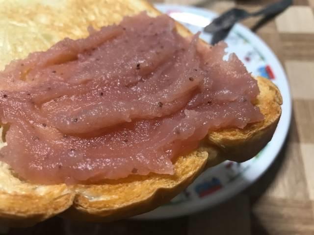 トーストに塗った「いちごあん」
