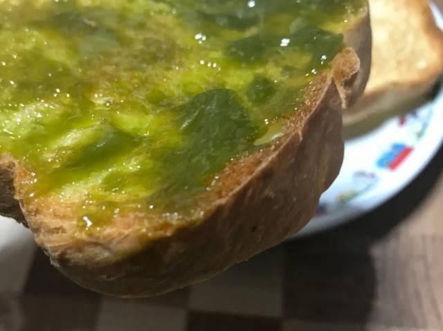 トーストに塗った「宇治抹茶クリーム」
