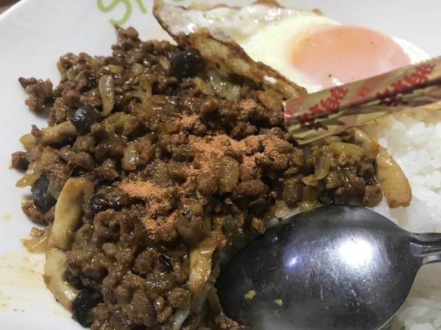 「きのこのキーマカレー」に「辛さ自在」をかける