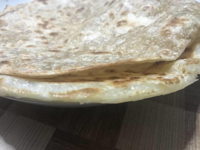 業務スーパーの チャパティ と パラタ を残り物のカレーと一緒に Sora S 早起きノート
