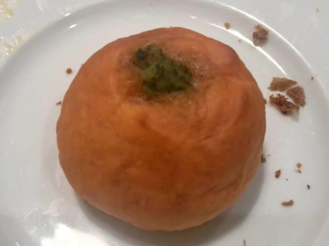 トマトバジルロール