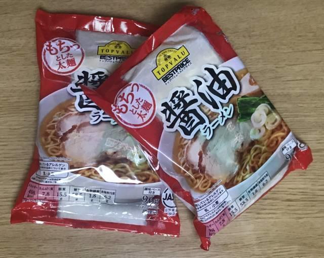 トップバリューの「醤油ラーメン」