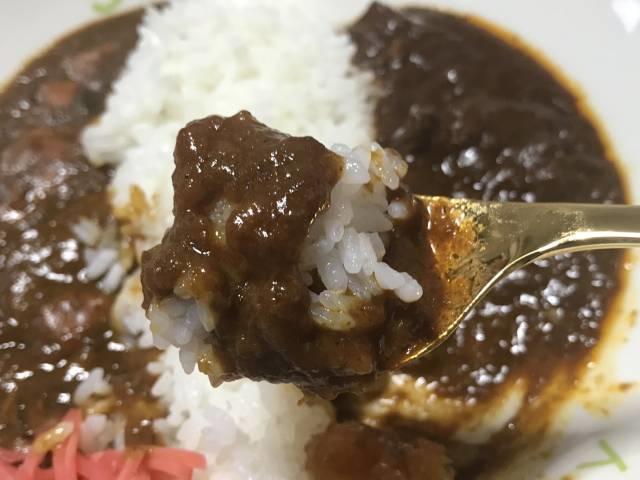 「マンダラ」の「ビーフマサラカレー」