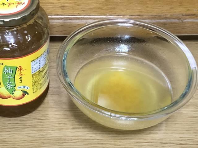 「柚子茶」を溶いたもの