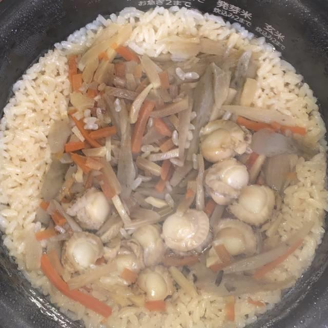 「ほたて飯」の炊きあがり