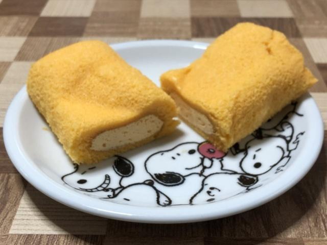写真:ヤマザキ「ガツン、とみかん風味ロール」断面