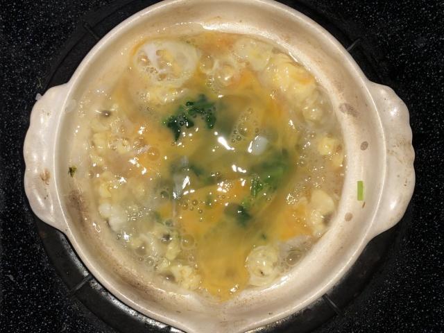 写真:「七草雑炊」の完成