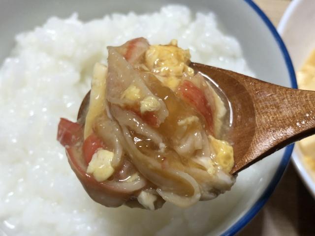 写真:「豆腐の玉子あんかけ」をもうひとくち