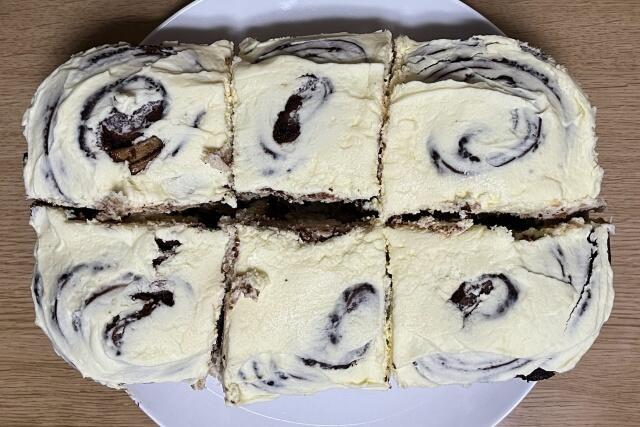 写真:「グーイーシナモンロール」を6分割