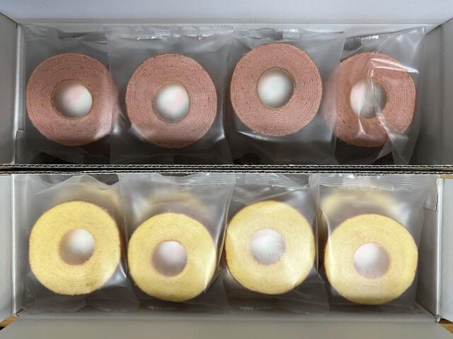 写真:コストコ「しっとりなめらかおとなのばうむ。」2種オープン