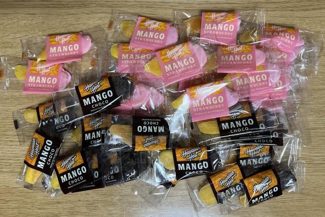 写真:ハワイアンホースト「マンゴーチョコ＆ストロベリー」の中身