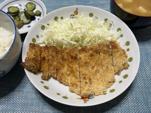 写真:「ミラノ風カツレツ」