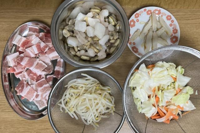 写真:「長崎皿うどん」の具材