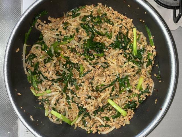 写真:「台湾肉もやし」の完成