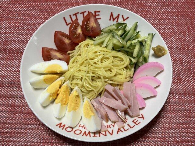 写真:「揖保乃糸 冷やし中華」中華だれ