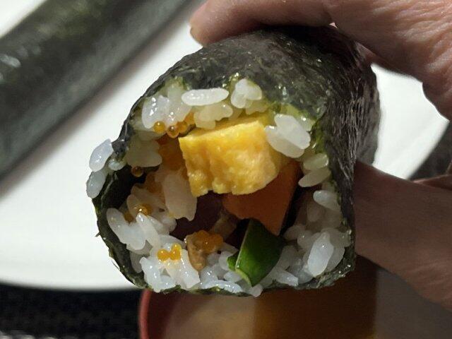 写真:「恵方巻」をもうひとくち
