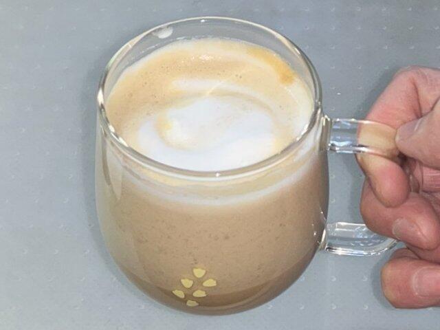 写真:「ふんわり泡」でカプチーノ