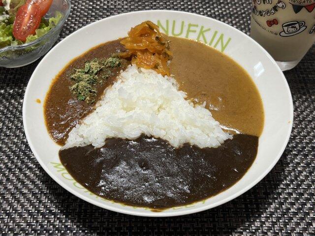 写真:エスビー「神田カレーグランプリ」シリーズ3種