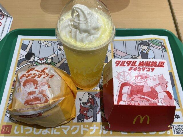 写真:新作バーガー2種と新作マックフロート